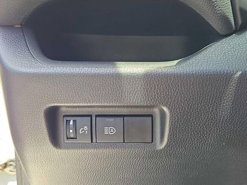 Used 2024 Toyota RAV4 XLE AWD/4WD image 21