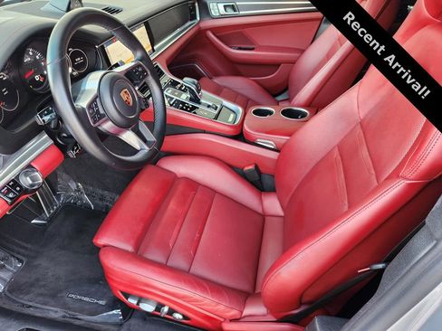 Used 2020 Porsche Panamera GTS image 13