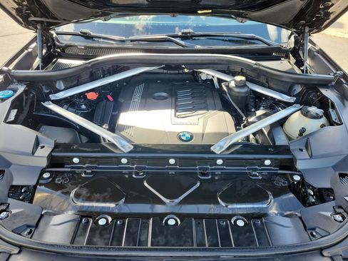 Used 2019 BMW X5 xDrive40i w/ Convenience Package AWD/4WD image 16
