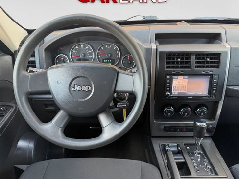Used 2009 Jeep Liberty Rocky Mountain AWD/4WD image 27