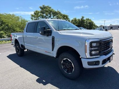 New 2026 Ford F250 Lariat w/ Tremor Off-Road Package