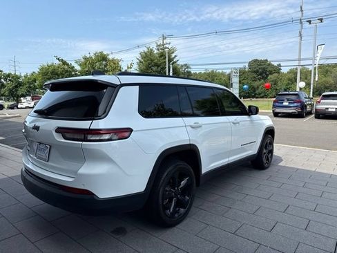 Used 2023 Jeep Grand Cherokee L Laredo AWD/4WD image 7