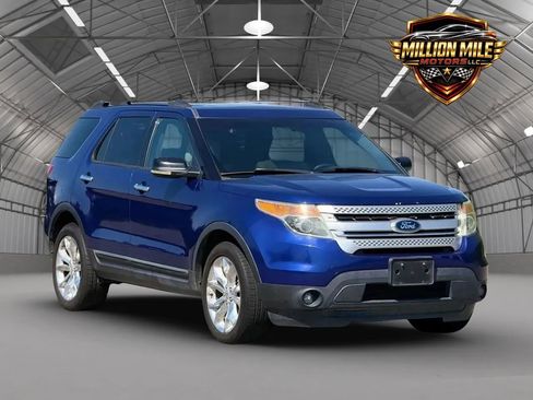 Used 2013 Ford Explorer XLT AWD/4WD image 1