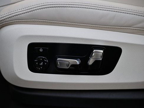 New 2026 BMW X5 xDrive40i w/ M Sport Package image 23