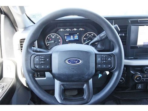 Used 2023 Ford F250 XL image 14