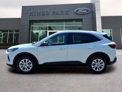 Used 2024 Ford Escape Active AWD/4WD image 4