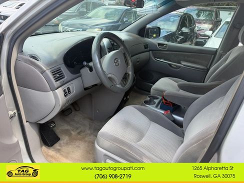 Used 2008 Toyota Sienna LE FWD image 6