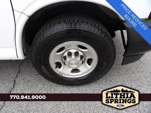 Used 2018 Chevrolet Express 2500 Extended image 13