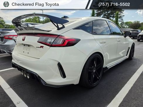 Used 2024 Honda Civic Type R image 5