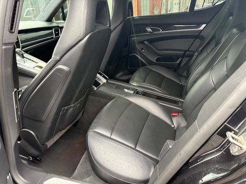 Used 2010 Porsche Panamera Turbo image 9