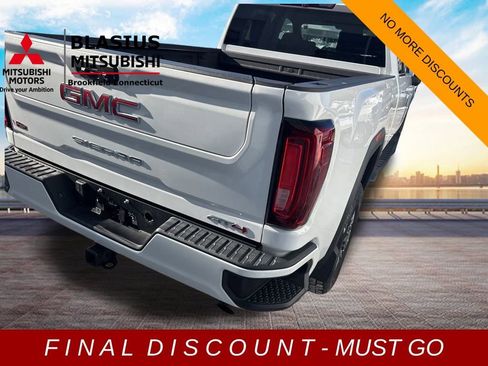 Used 2022 GMC Sierra 3500 AT4 w/ Gooseneck/5TH Wheel Package image 4