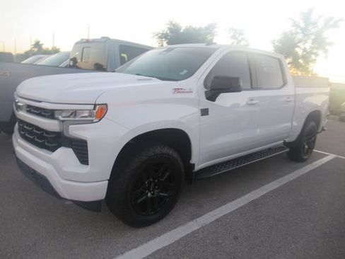 Used 2024 Chevrolet Silverado 1500 RST AWD/4WD image 3