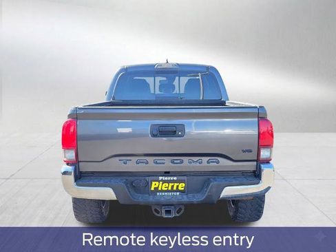 Used 2019 Toyota Tacoma TRD Off-Road AWD/4WD image 5