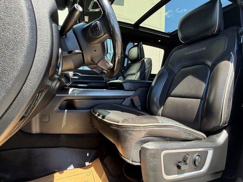 Used 2021 RAM 1500 Laramie AWD/4WD image 7
