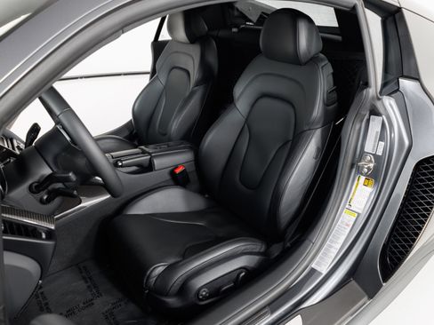 Used 2011 Audi R8 V10 AWD/4WD image 15