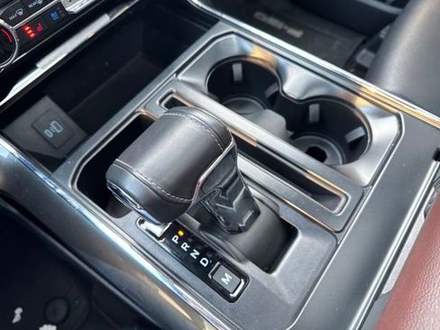 Used 2022 Ford F150 Lariat image 23