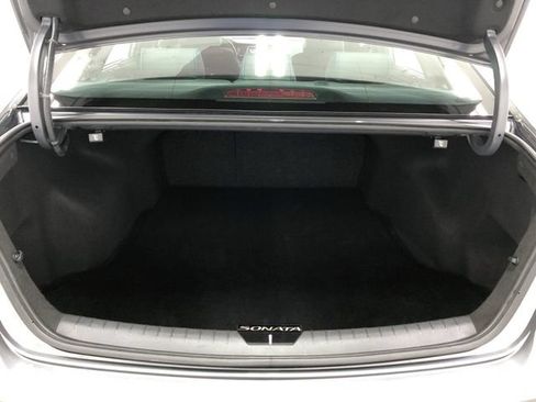 Used 2018 Hyundai Sonata Limited FWD image 24