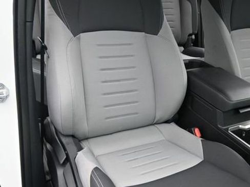 Used 2024 Toyota Tacoma TRD Off-Road image 16