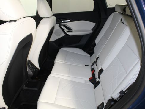 Used 2026 BMW X1 xDrive28i w/ Technology Package image 12