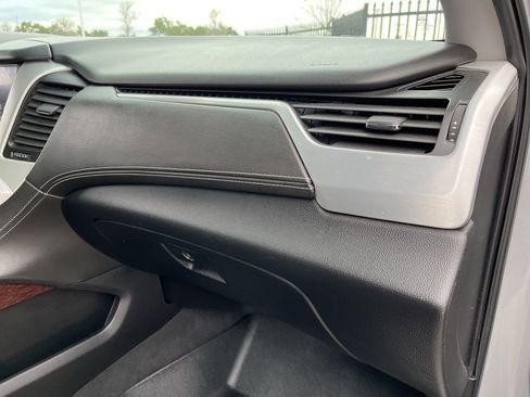 Used 2020 GMC Yukon SLT w/ Premium Edition image 31