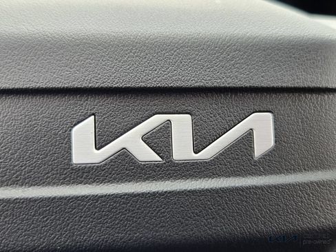 Certified 2026 Kia Sorento LX FWD image 27