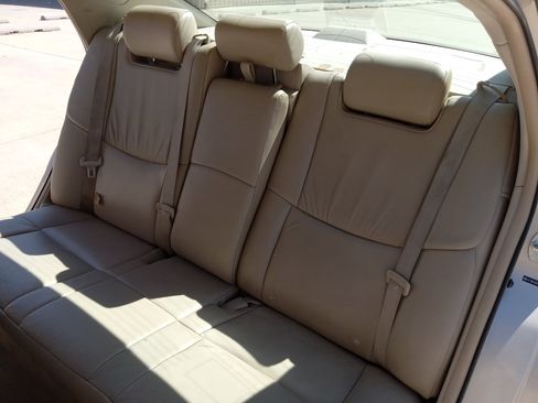 Used 2005 Toyota Avalon Limited image 12