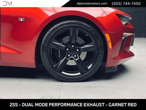 Used 2016 Chevrolet Camaro SS RWD image 40