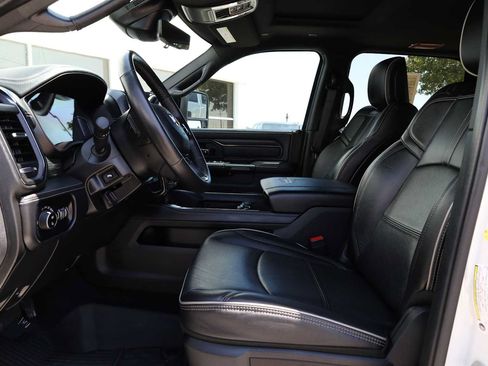 Used 2024 RAM 3500 Limited w/ Night Edition AWD/4WD image 4