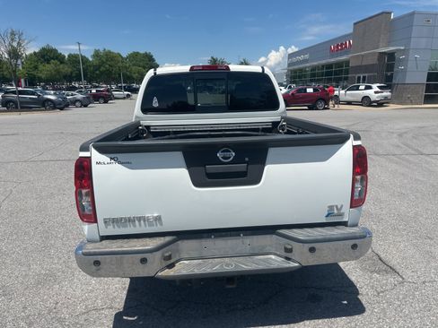 Used 2019 Nissan Frontier SV w/ Value Truck Package RWD image 6