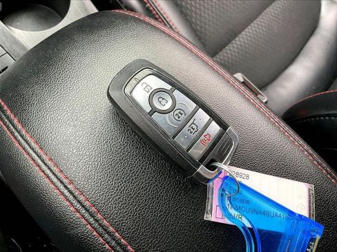 Used 2025 Ford Escape ST-Line Select AWD/4WD image 26