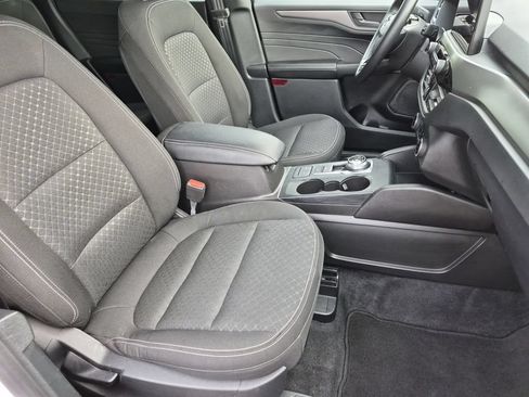 Used 2025 Ford Escape Active AWD/4WD image 15