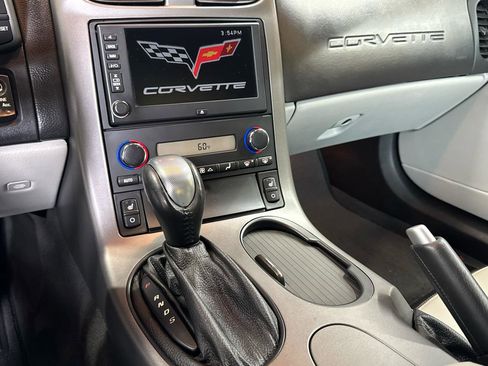 Used 2007 Chevrolet Corvette Coupe w/ Preferred Equipment Group RWD image 48