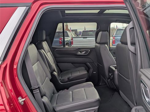 Used 2022 Chevrolet Tahoe LT image 11