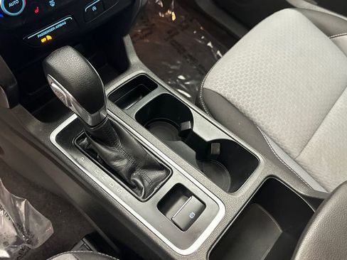 Used 2018 Ford Escape SE w/ SE Sync 3 Package AWD/4WD image 13