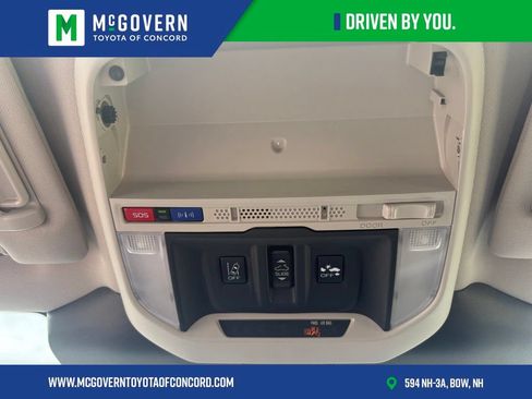 Used 2024 Subaru Forester Limited AWD/4WD image 34