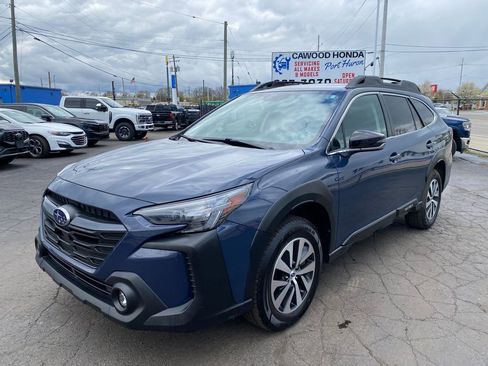 Used 2024 Subaru Outback Premium AWD/4WD image 7