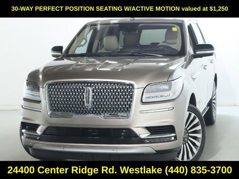 Used 2019 Lincoln Navigator Reserve AWD/4WD image 3