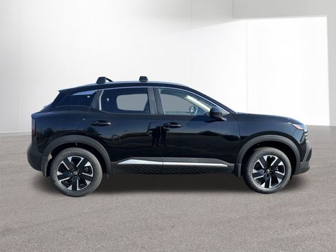New 2026 Nissan Kicks SV w/ SV Premium Package AWD/4WD image 37