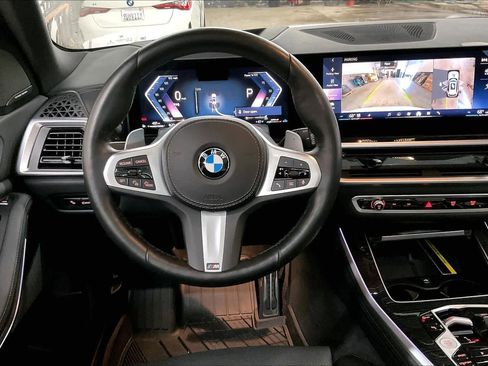 Certified 2025 BMW X5 xDrive40i w/ M Sport Package image 8
