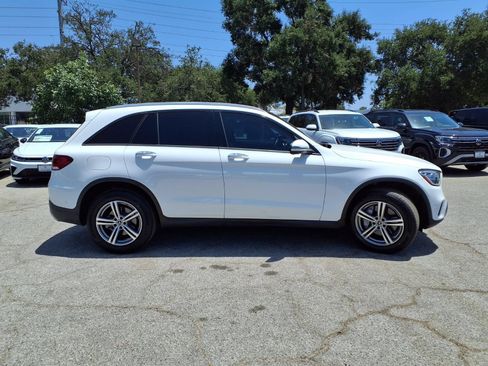 Used 2022 Mercedes-Benz GLC 300 image 3