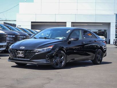 Used 2022 Hyundai Elantra SEL w/ Cargo Package