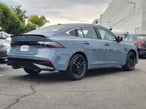 New 2026 Nissan Sentra SR w/ Floor Mat Package image 2