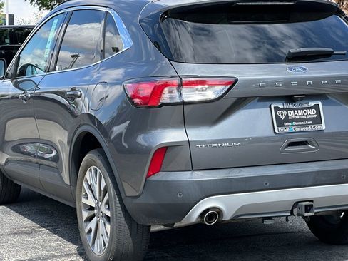 Used 2022 Ford Escape Titanium w/ Class II Trailer Tow Package AWD/4WD image 5