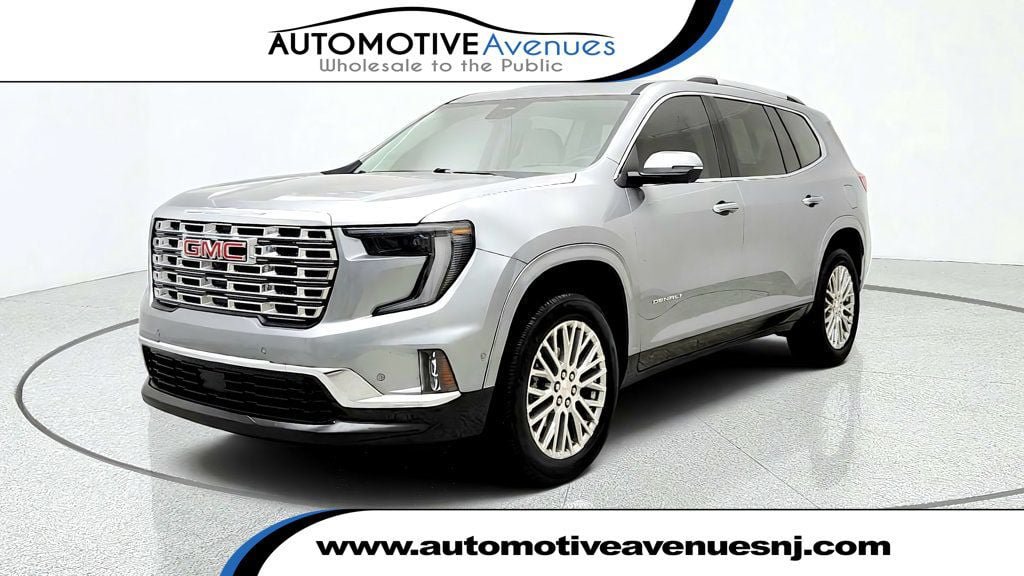 Used 2025 GMC Acadia Denali w/ Super Cruise Package FWD image 1