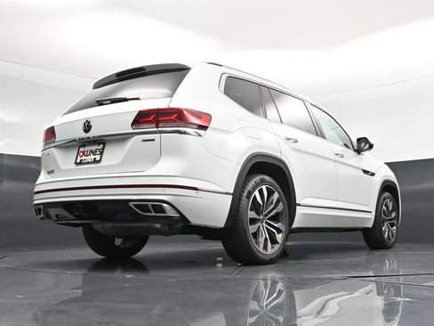Used 2023 Volkswagen Atlas SEL Premium AWD/4WD image 57