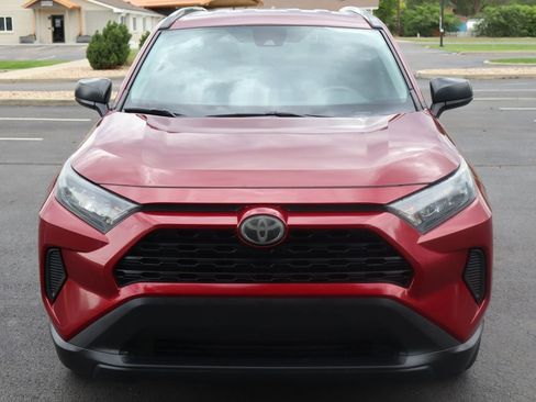 Used 2021 Toyota RAV4 LE w/ Carpet Mat Package (TMS) AWD/4WD image 12