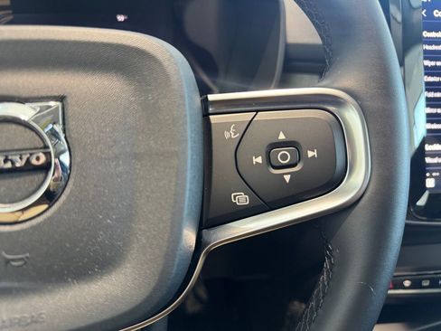 Certified 2025 Volvo XC40 B5 Core image 15