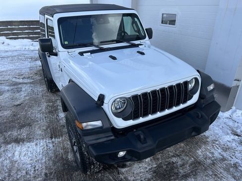 Certified 2025 Jeep Wrangler Sport image 7