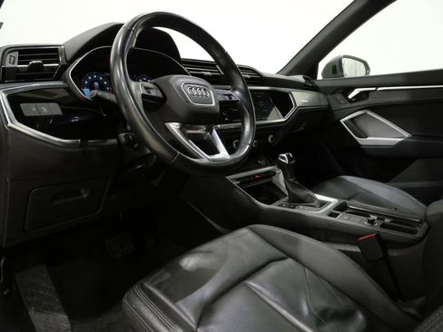 Used 2024 Audi Q3 2.0T Premium image 12