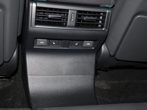 Used 2025 Lexus GX 550 AWD/4WD image 13
